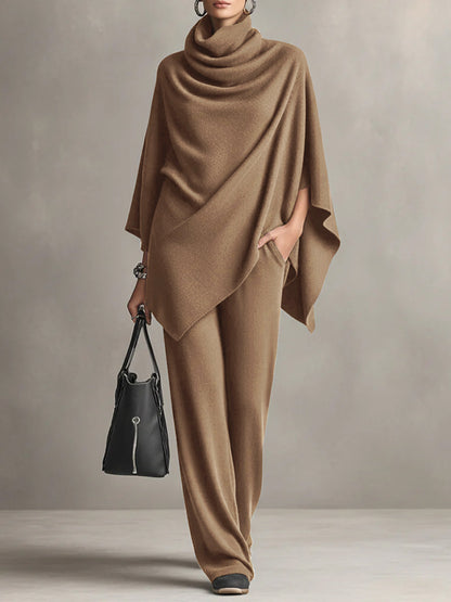 Ensemble deux pièces  d'un haut cape et d'un pantalon large