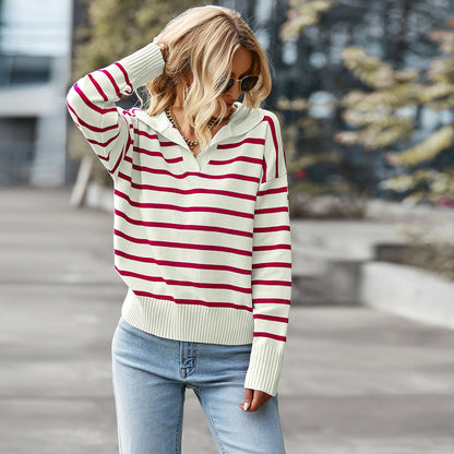 pull rayé marin col V