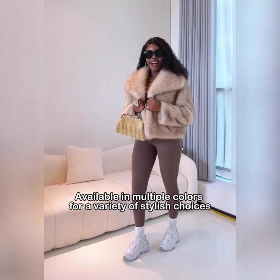 Manteau en fourrure synthétique à col pointu