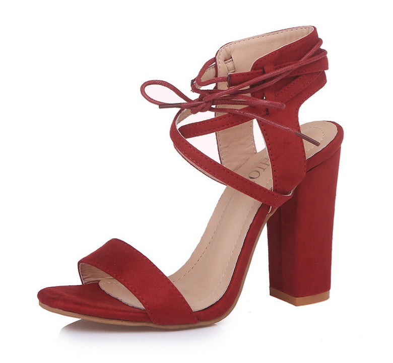 Sandales à talons hauts