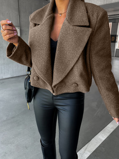 Manteau court oversize tendance en laine
