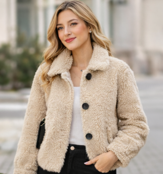 Veste Courte Femme en Laine d’Agneau – Chaude, Douce