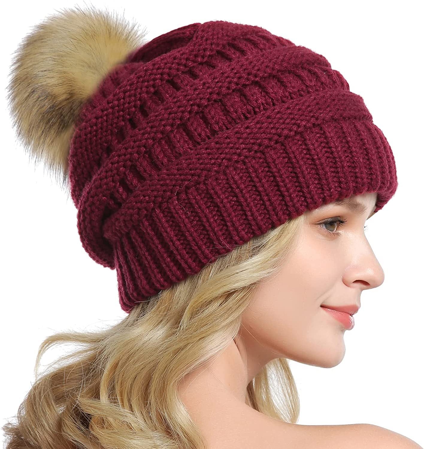 Bonnet Femme en Maille avec Écharpe Intégrée – Chaleur Hiver & Style Élégant
