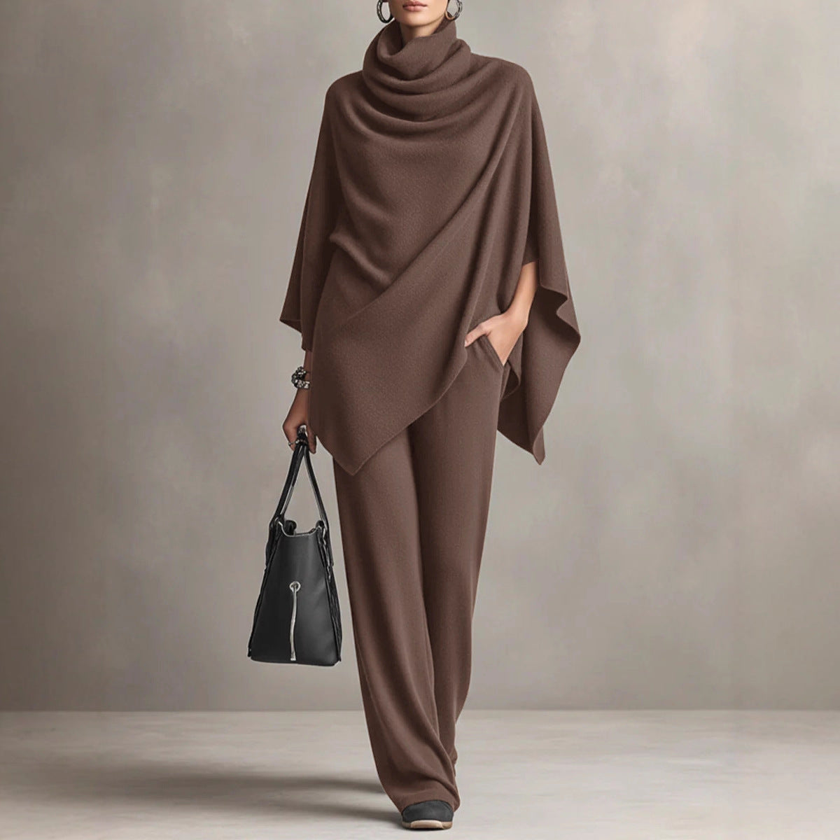 Ensemble deux pièces  d'un haut cape et d'un pantalon large